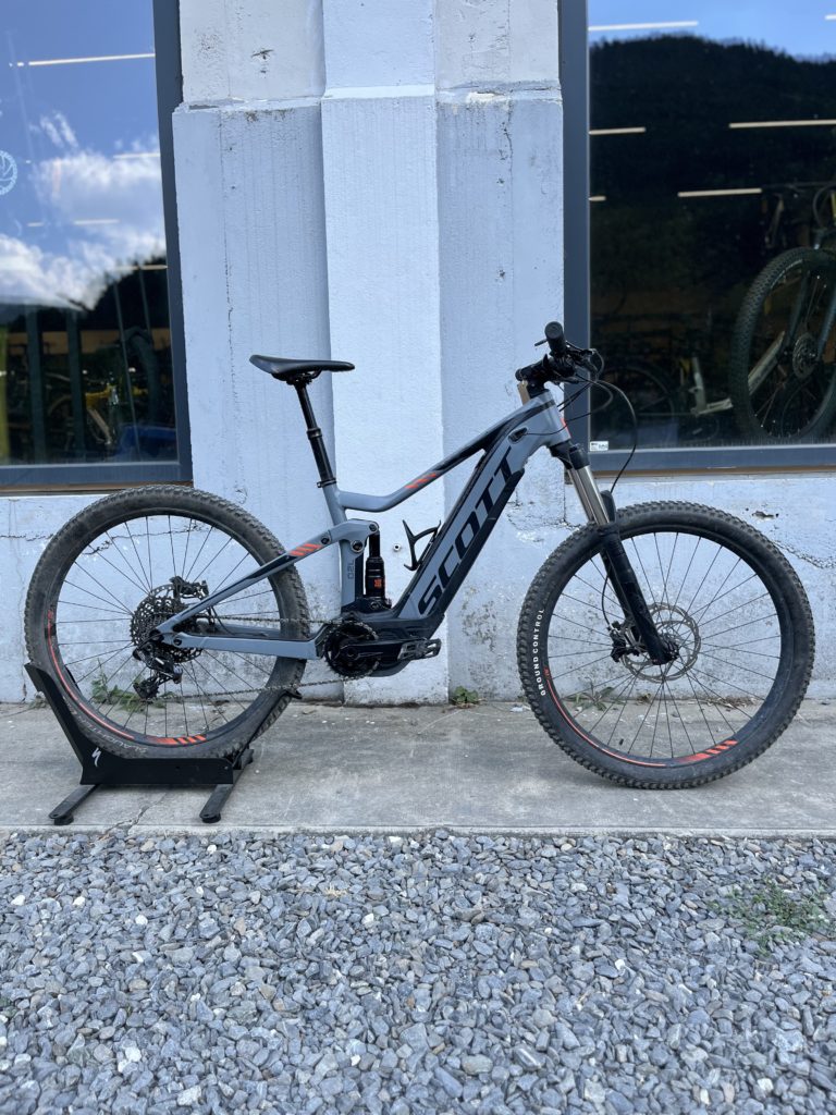 Scott E-Genius 720