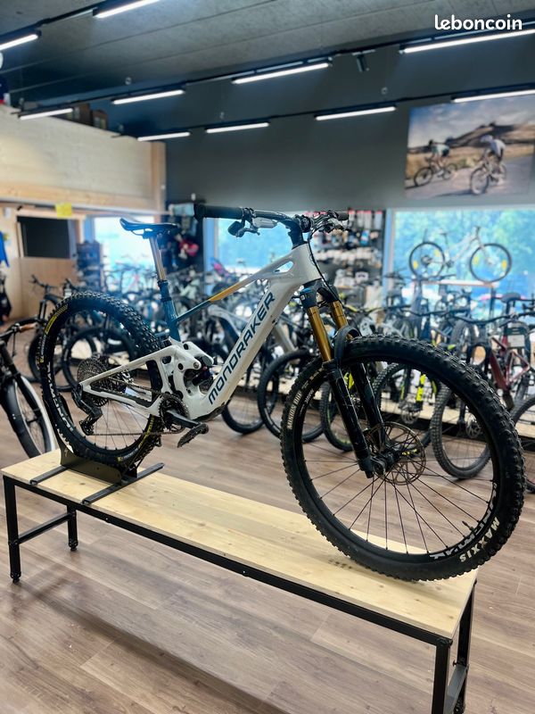 Mondraker Neat RR Carbone – TQ HPR-50 – Fox Factory Kashima – Taille M